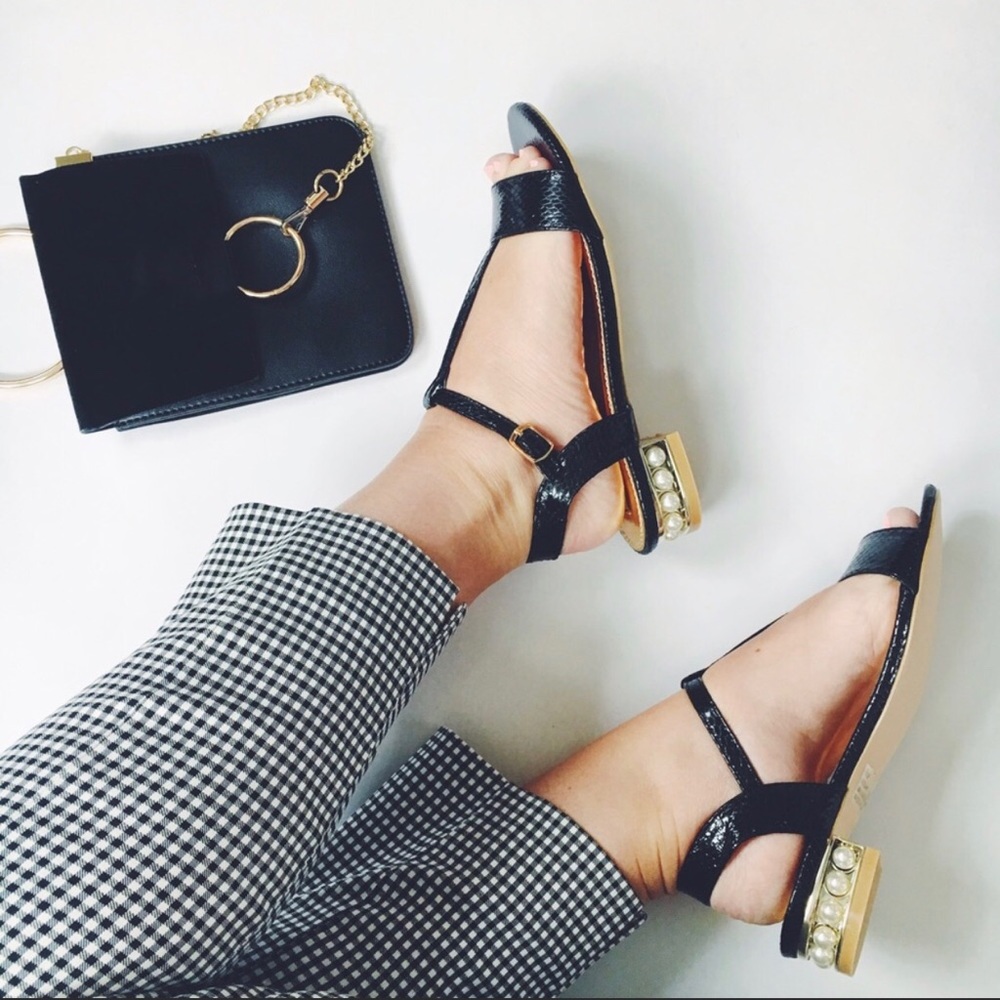 Cape Robbin Ariel Black Pearl Sandal